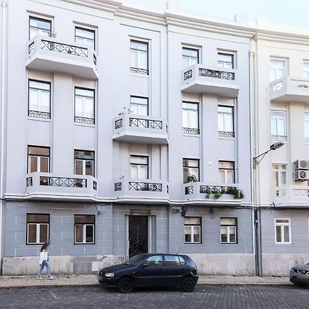 Apartamento Marques De Pombal Duplex With Terrace By Homing Lisboa Exterior foto